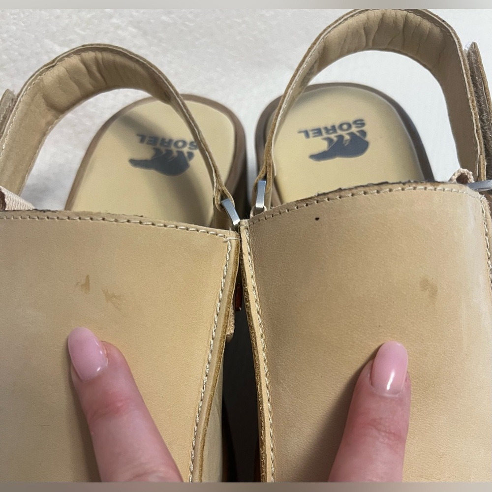 Free People Sorel Roam'N Rubber Clogs
Size 9.5 - Picture 6 of 13